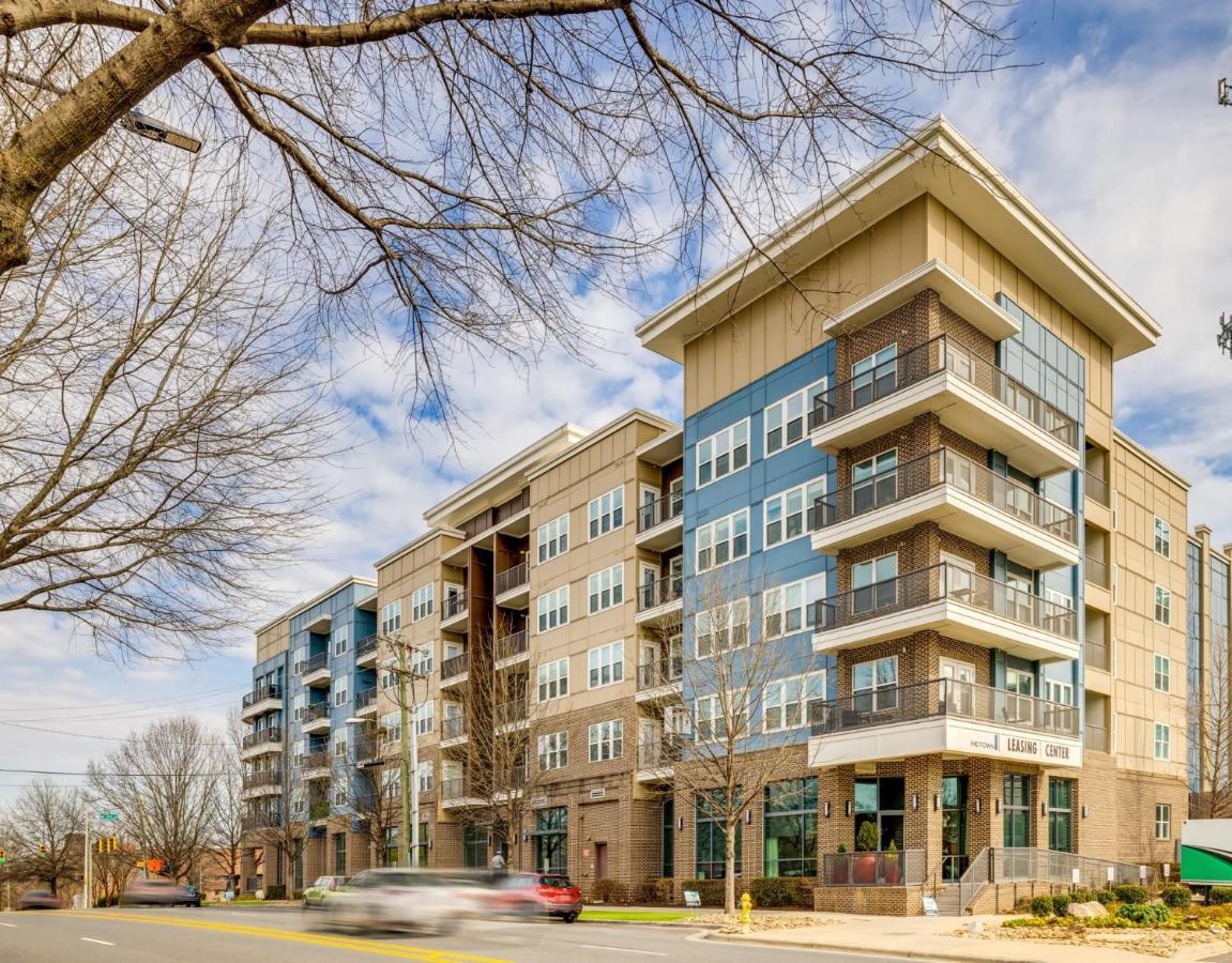 Premium Apartments And Studios At Midtown 205 In Charlotte Exterior photo